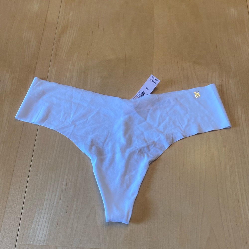 NWT Victoria’s Secret Thong!